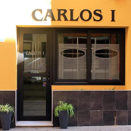 ホテルホスタル カルロス I La Línea de la Concepción エクステリア 写真